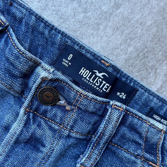 Hollister High-Rise Denim Mom Shorts 3" - Picture 2 of 5